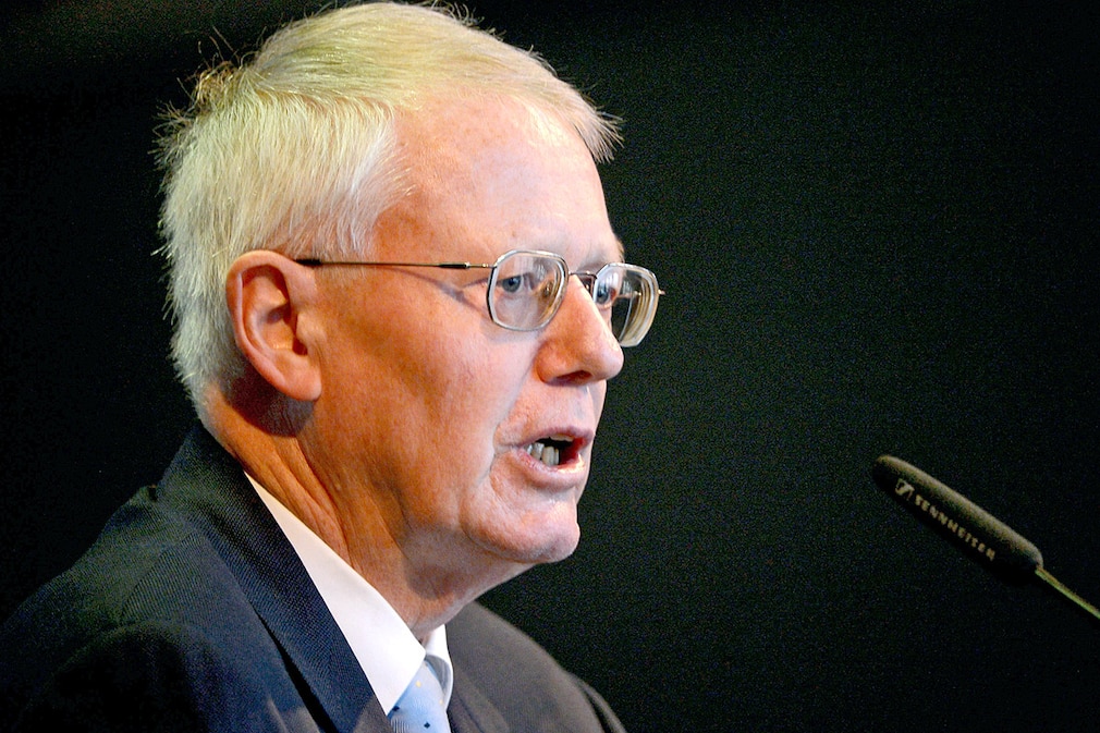 Kay Nehm Präsident des Verkehrsgerichtstages (2013)