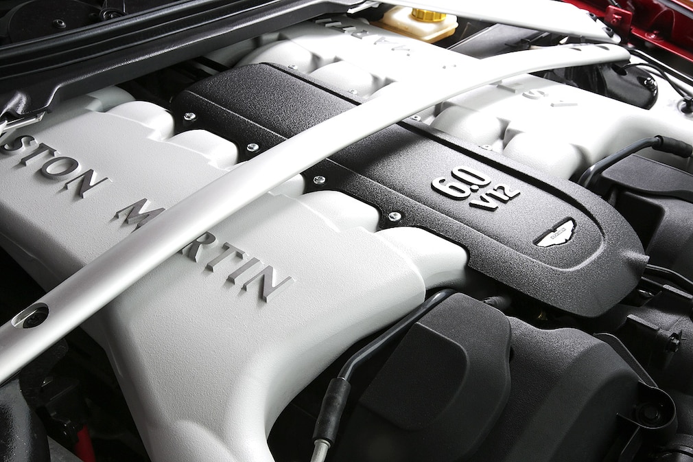 Aston Martin V12 Vantage S Roadster