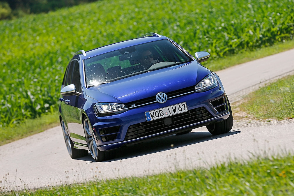 VW Golf R Variant