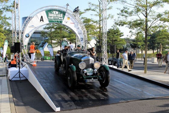 Roter Teppich am Fischmarkt