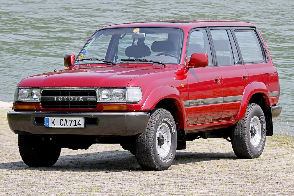 Toyota Land Cruiser J8