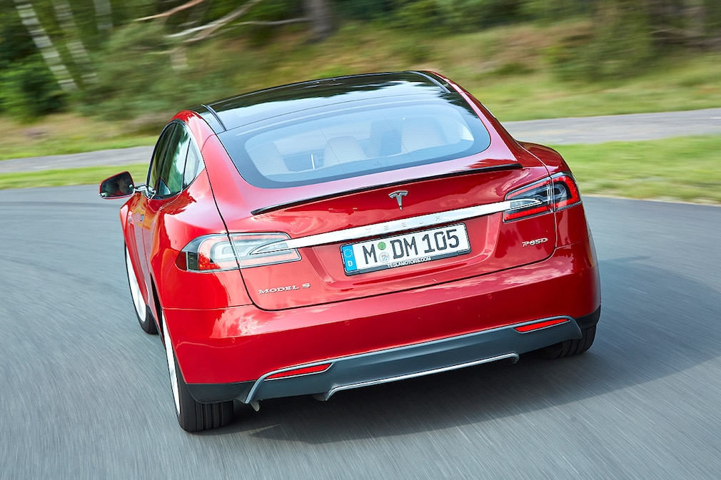 Tesla Model S P85D