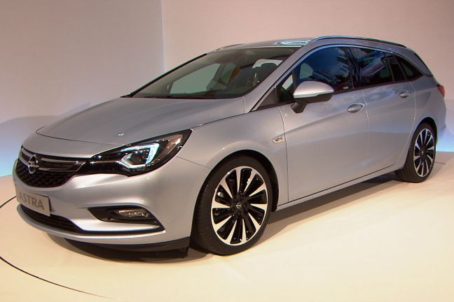 Video Opel Astra Sports Tourer Iaa 2015 Autobild De