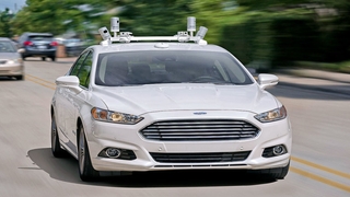 Ford Fusion mit Sensoren für autonomes Fahren
