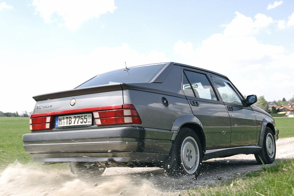 Alfa Romeo 75 Turbo