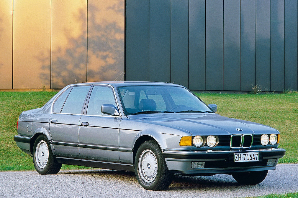 BMW 735i (E 32)