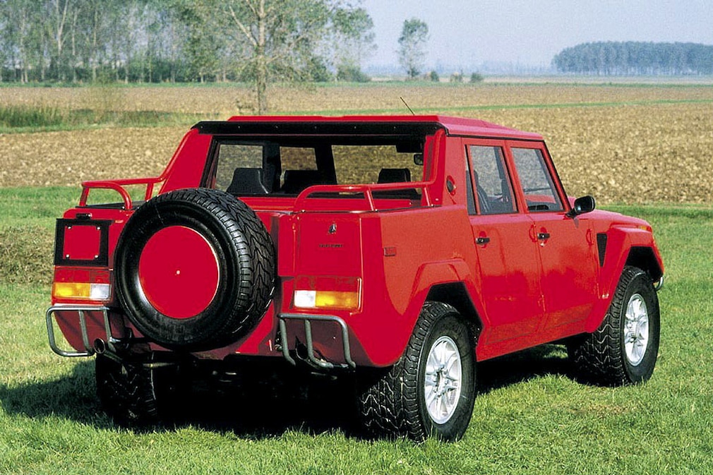 Lamborghini LM002