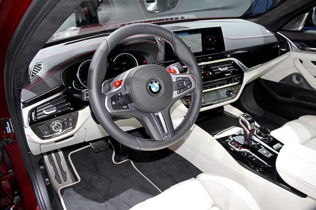 BMW M5 F90 (2017): Test