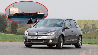 VW Golf gegen Containerschiff !!! 16:9 !!!
