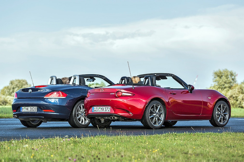 BMW Z4 sDrive20i Mazda MX-5