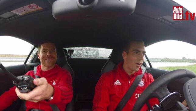 Neue Dienstwagen für die Bayern-Profis