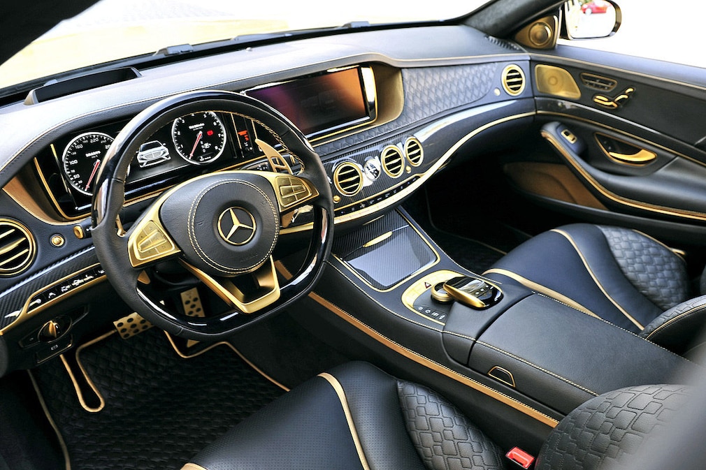 BRABUS ROCKET 900 DESERT GOLD Edition BRABUS ROCKET 900 DESERT GOLD Edition