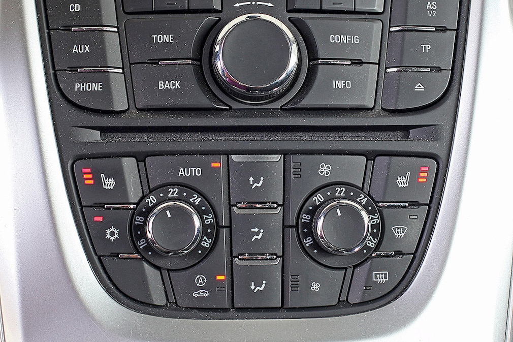 Opel Astra J