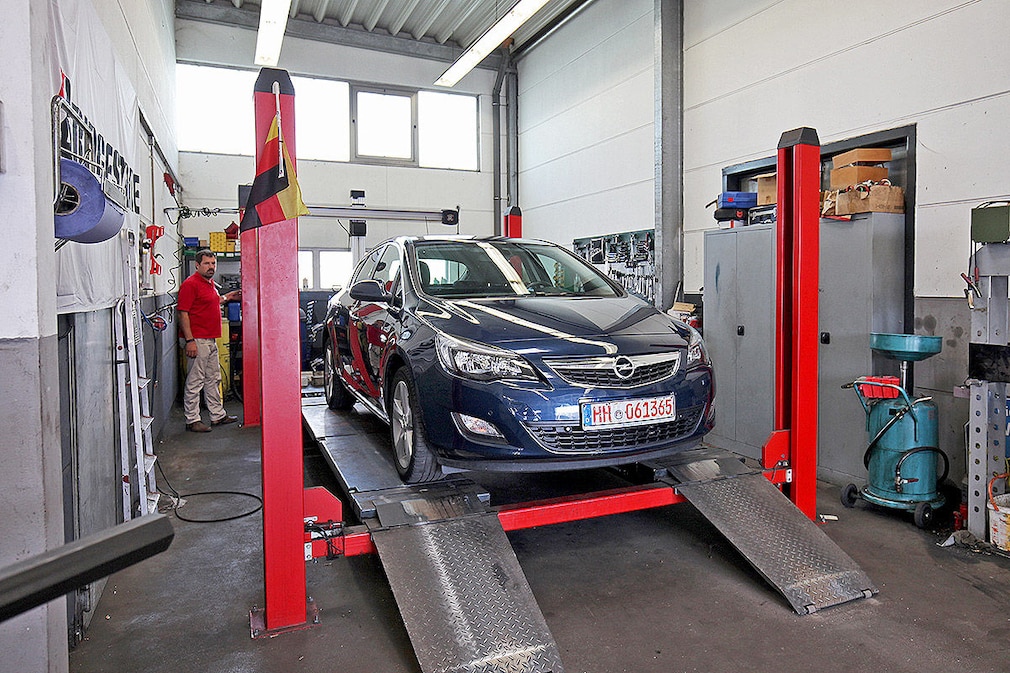 Opel Astra J
