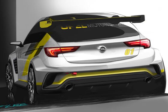 Der Astra wird zum Rennwagen
