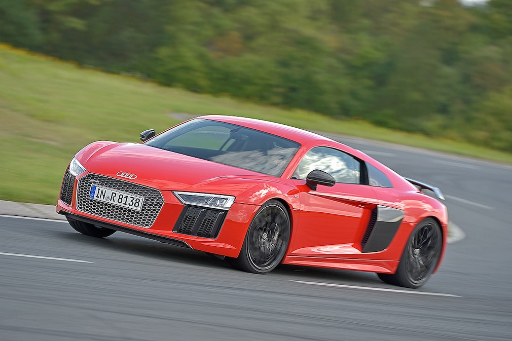 Audi R8 V10
