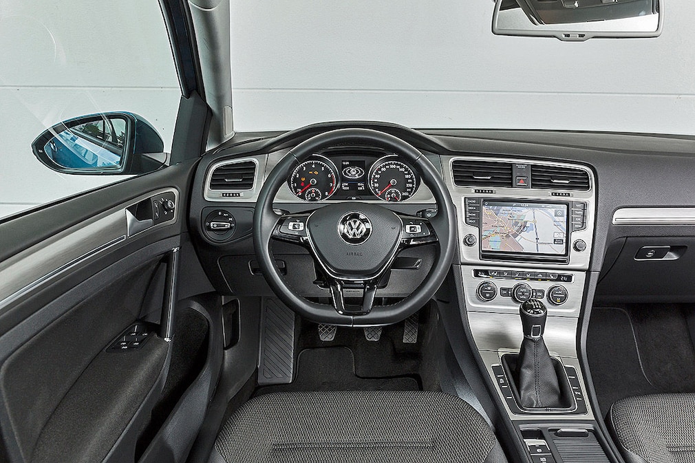 Opel Astra und VW Golf im Vergleich