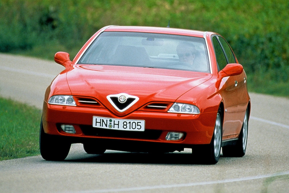 Alfa Romeo 166