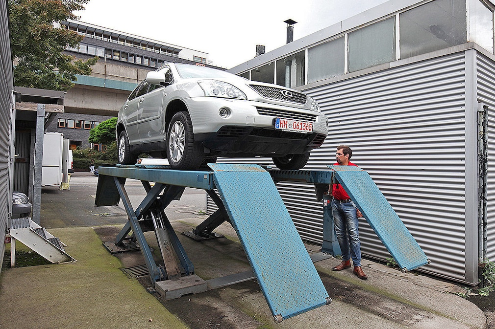 Lexus RX 400h im Gebrauchtwagen-Test