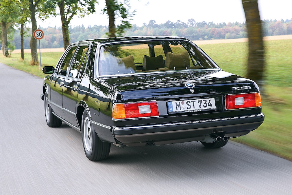 BMW 733i