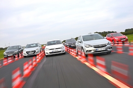 Sechs Kompakte mit Diesel