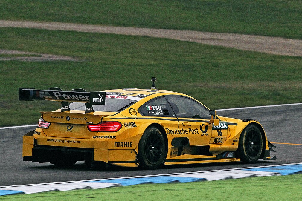Alessandro Zanardi (BMW Werksfahrer) im BMW M4 DTM Renntaxi