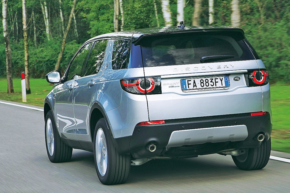 Mercedes GLC vs. Land Rover Discovery Sport