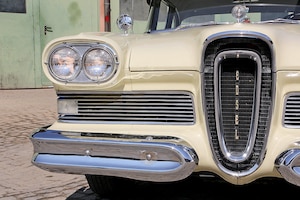 Beziehungskiste: Günter Schiele und seine Ford Edsel