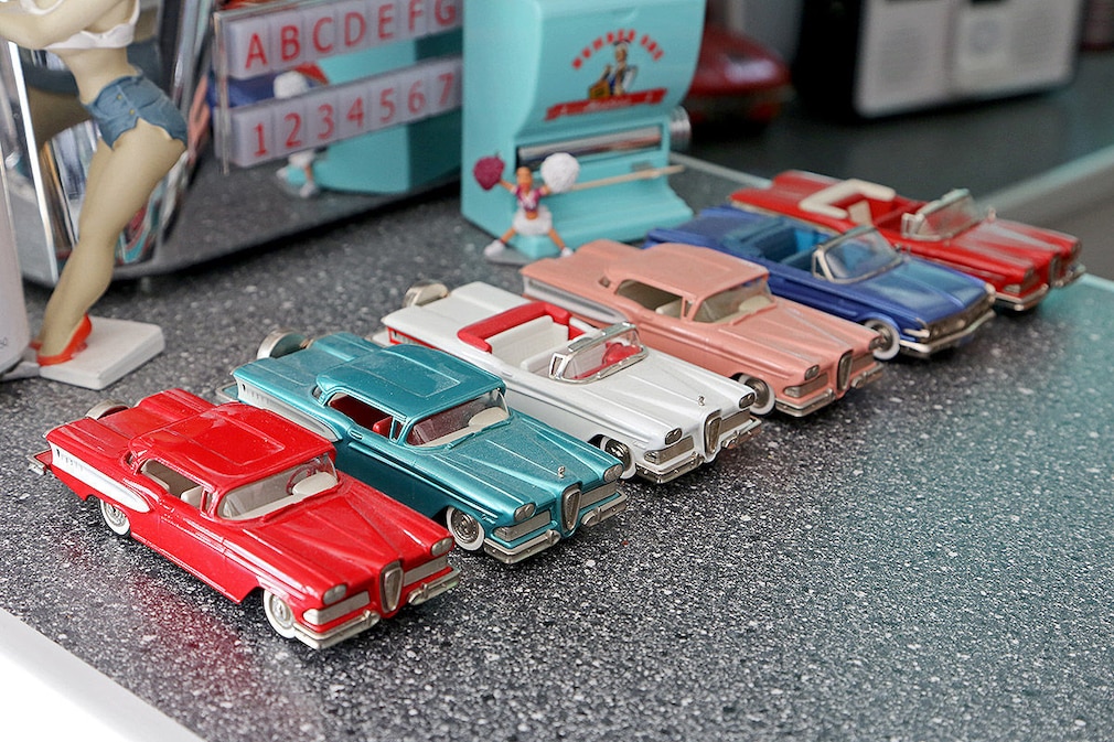 Beziehungskiste: Günter Schiele und seine Ford Edsel Beziehungskiste: Günter Schiele und seine Ford Edsel