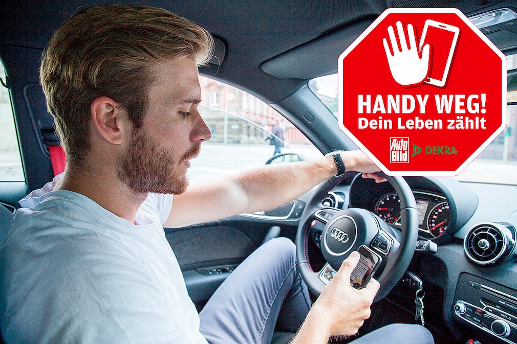 Finger weg vom Handy am Steuer Montage