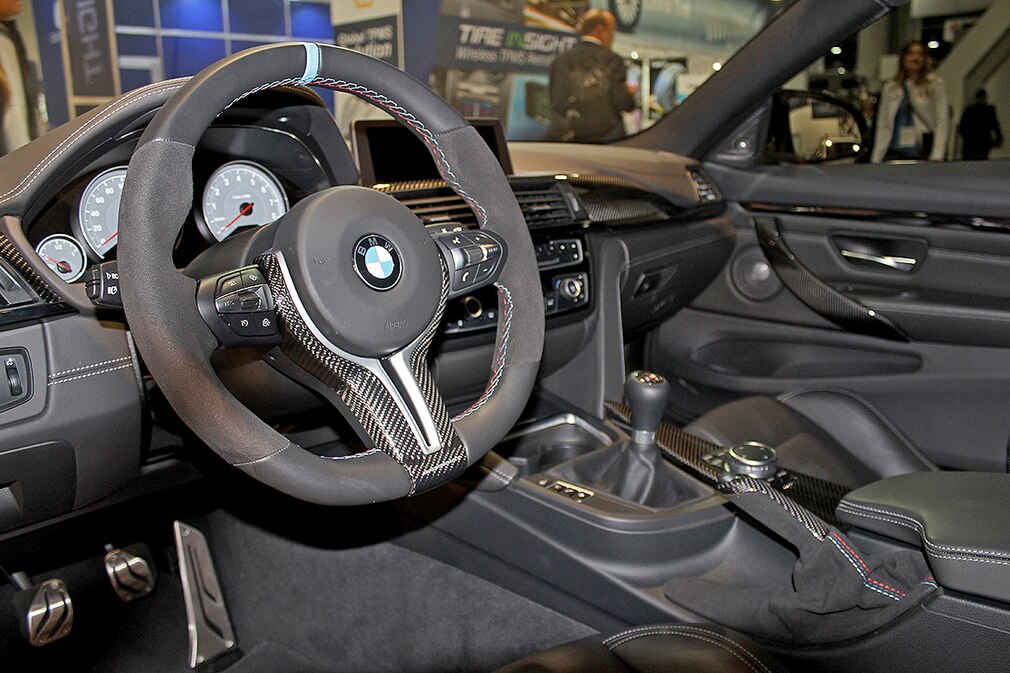 BMW M Performance