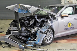 Audi A4 im Euro NCAP-Crastest