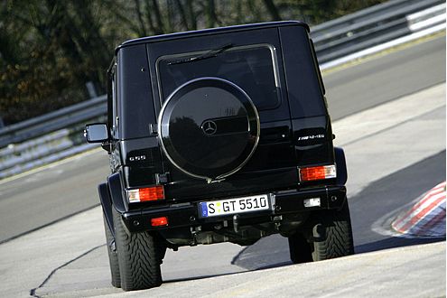 Dampflok auf großer Tour: der G 55 AMG in der "Grünen Hölle".