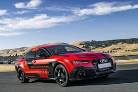 Audi RS 7 piloted driving concept (2015 „Robby“)