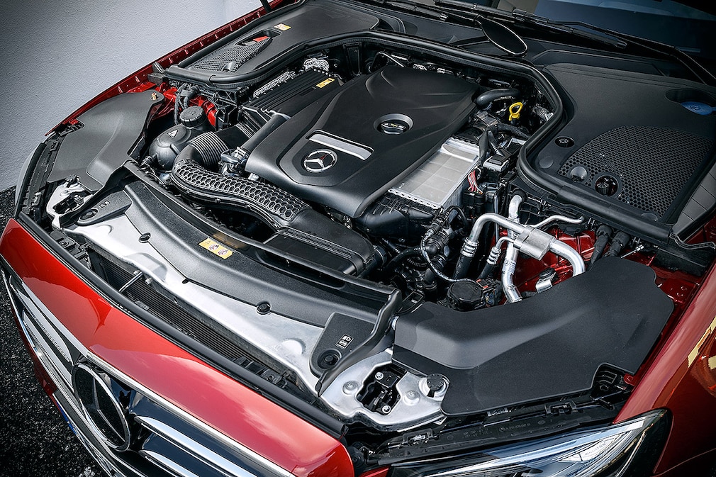 Mercedes E-Klasse E300 W213 !! Sperrfrist 09. März 2016 00:01 !!