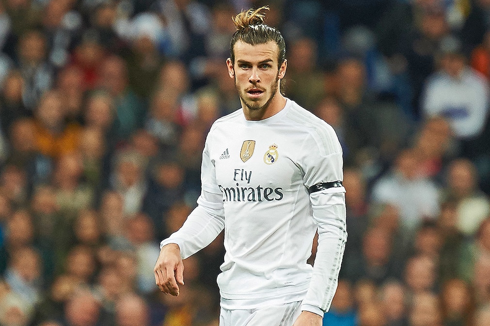 Madrid, Spain - Gareth Bale (midfielder, Real Madrid F.C.) in action during La Liga match between Real Madrid and F.C. Barcelona at Santiago Bernabeu on November 21, 2015 in Madrid