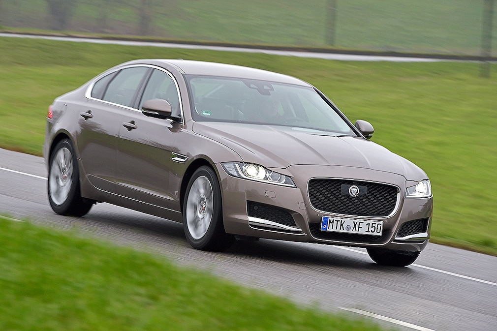 Jaguar XF 20d