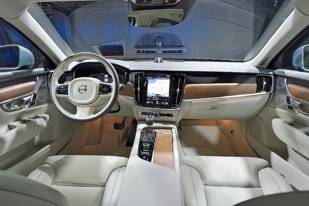 Volvo S90