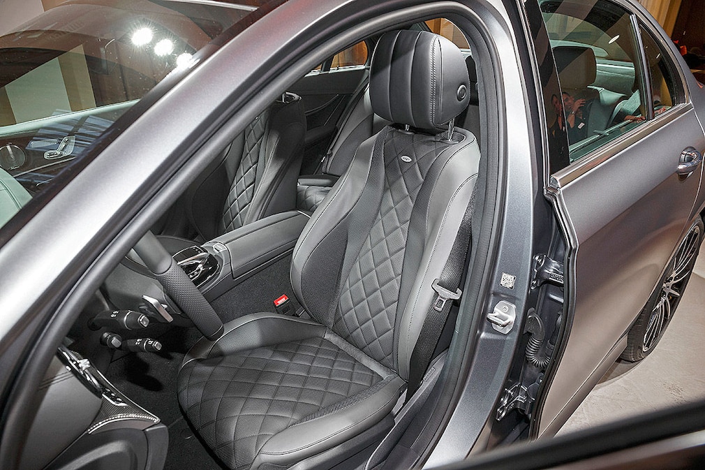 Mercedes E-Klasse W213 im Test (Detroit 2016): Sitzprobe