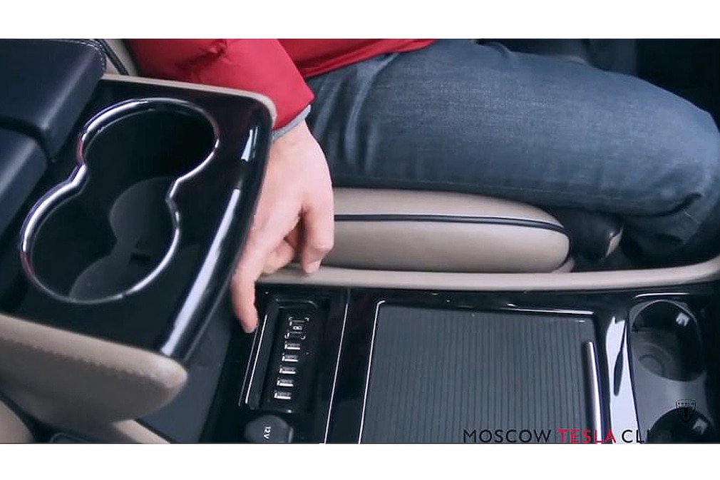 Tesla mit BMW 7er Innenausstattung