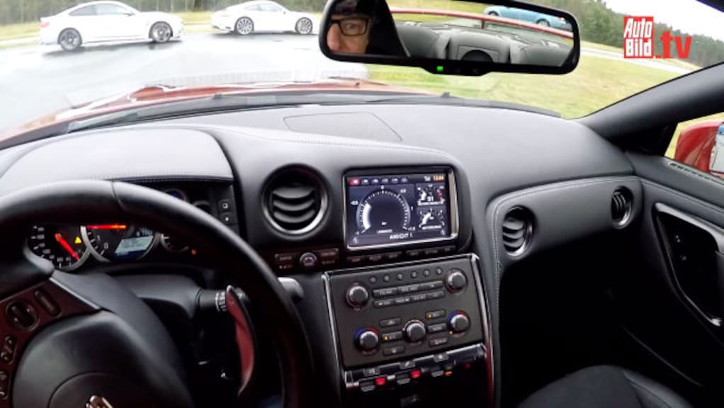 Eine Runde im Nissan GT-R