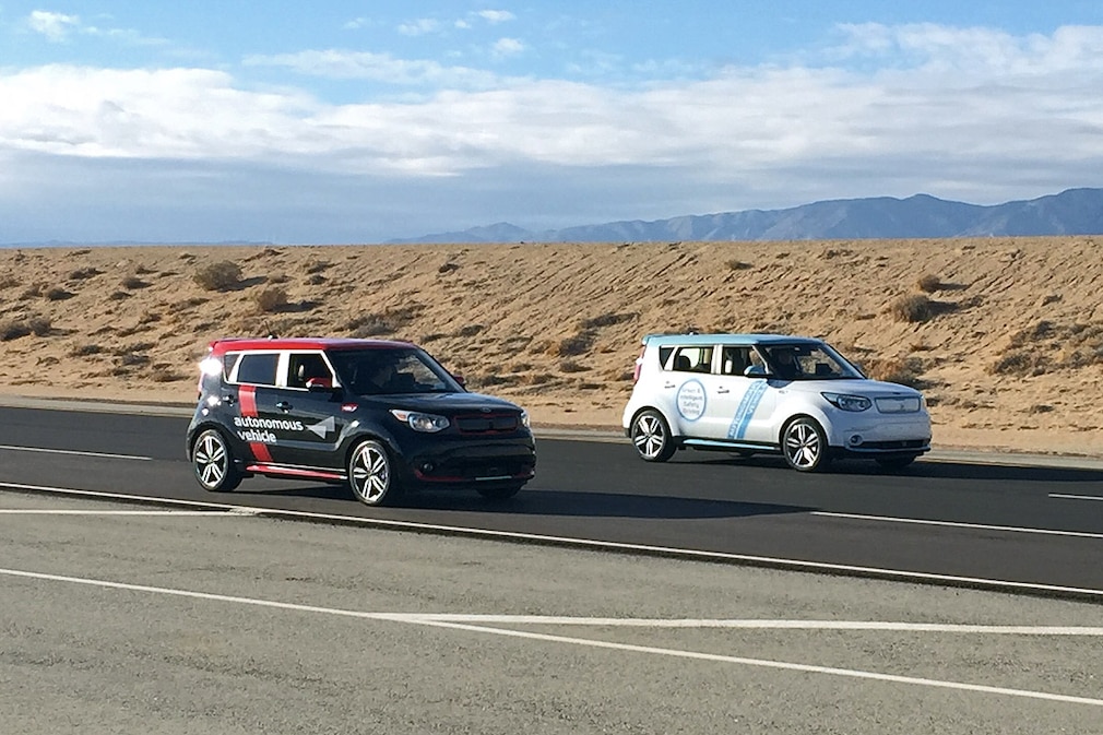 Kia Soul Autonomous Driving SPERRFRIST !!!6. Januar 2016!!! 01 Uhr CET