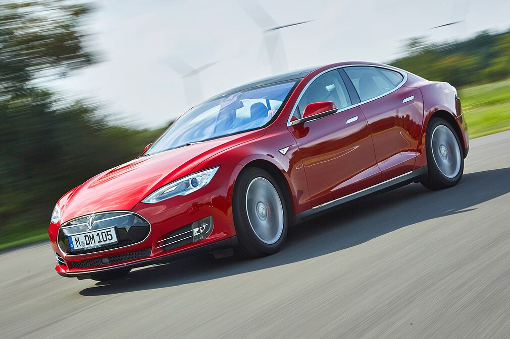 Tesla Model S P85D