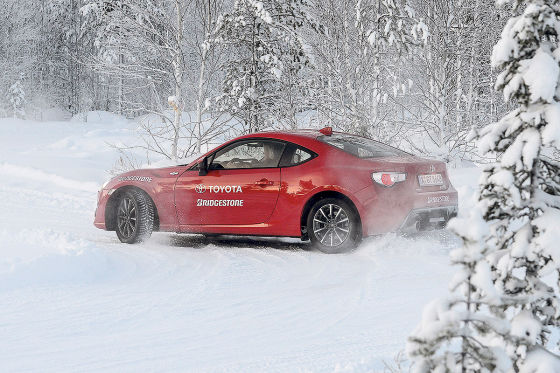 Winterreifentest in Lappland