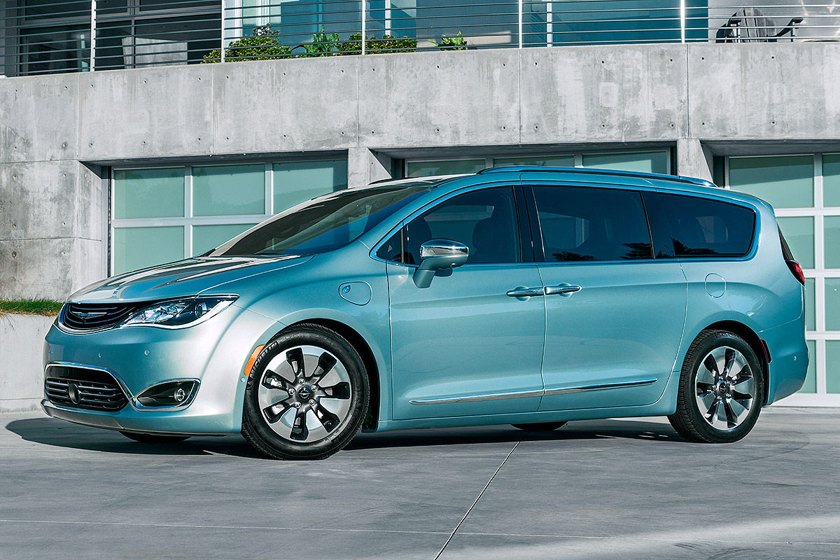 Chrysler Pacifica Plug In Hybrid Sitzprobe Bilder Autobild De