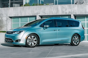Chrysler Pacifica Hybrid Minivan