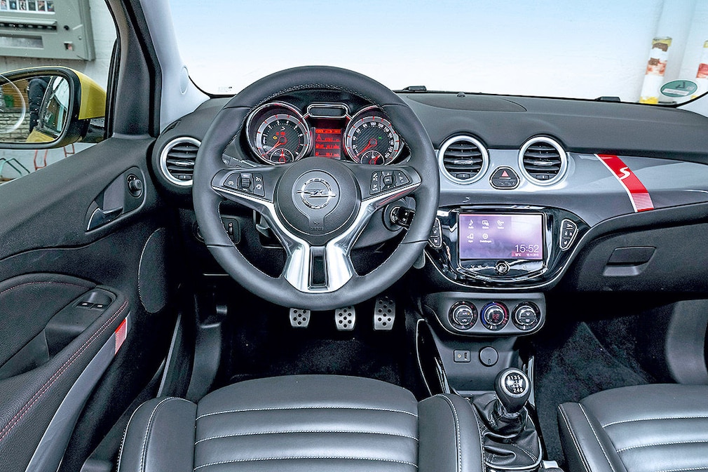 Opel Adam Rocks