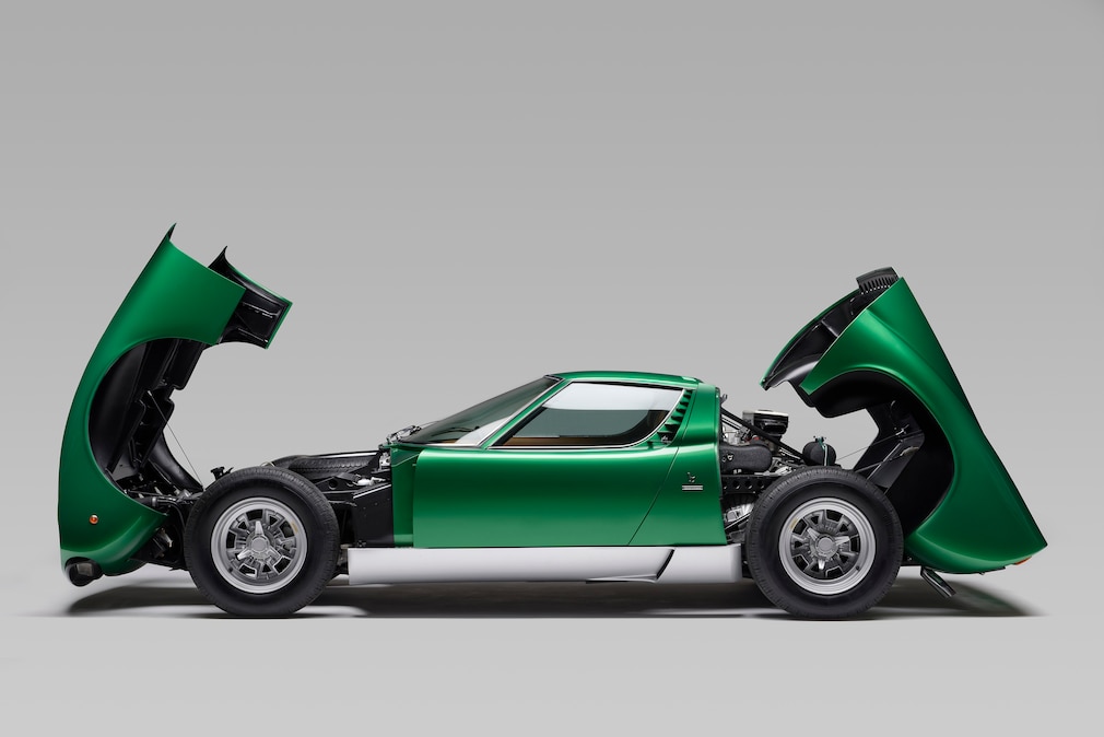 Lamborghini Miura SV
