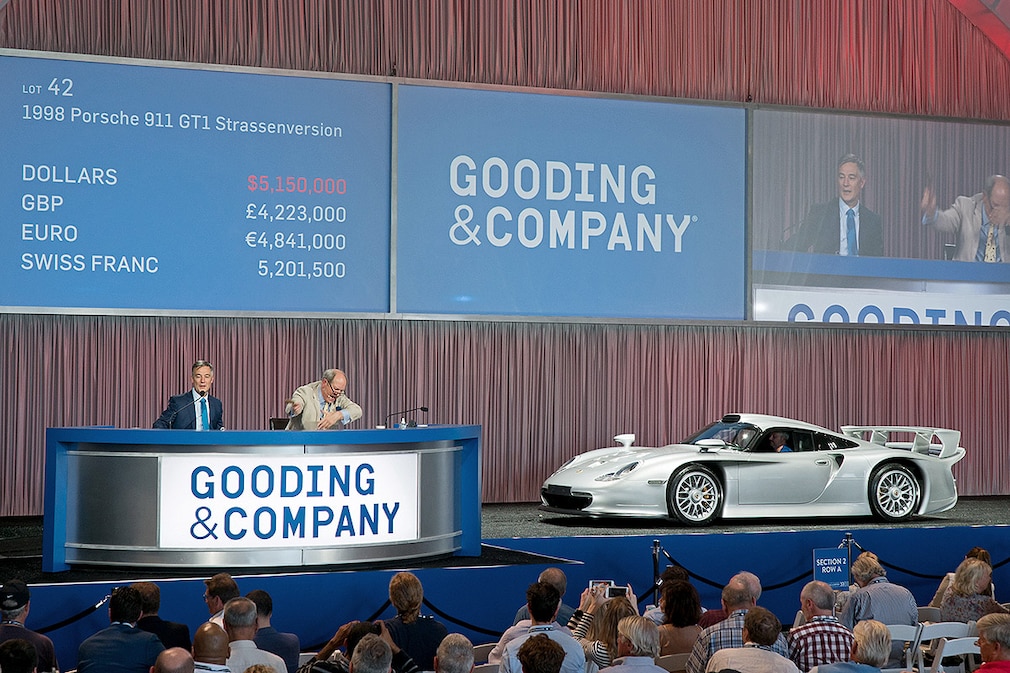 Porsche 911 GT1 Strassenversion 1998