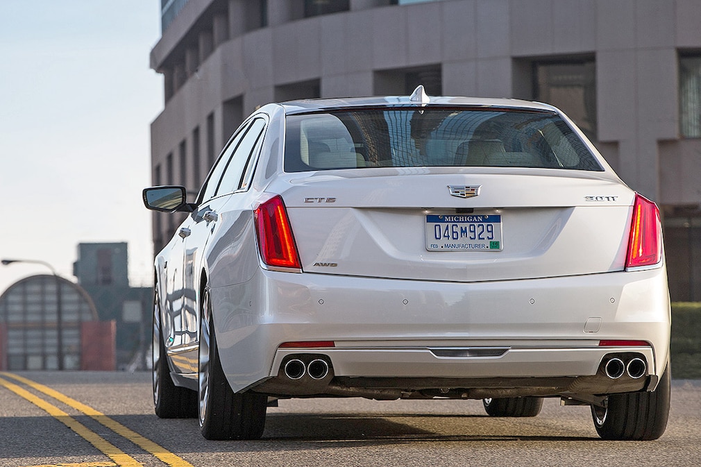 Cadillac CT6 !!! SPERRFRIST 26. Januar 2016 14.00 Uhr !!!